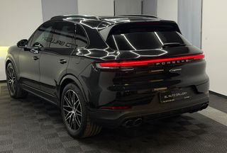 Porsche Cayenne 2024 S E-HYBRID PANORAMA BLACK EDITION FULL EXTRA-thumb-4