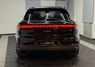 Porsche Cayenne 2024 S E-HYBRID PANORAMA BLACK EDITION FULL EXTRA-thumb-5