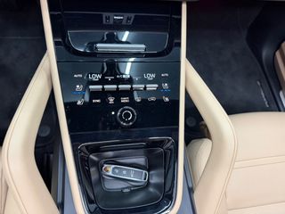 Porsche Cayenne 2024 S E-HYBRID PANORAMA BLACK EDITION FULL EXTRA-thumb-36