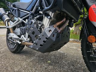 Aprilia Tuareg 2022 660-thumb-9