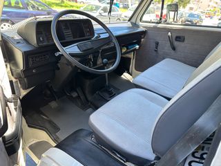 Volkswagen T3 1989 Van-bar-thumb-11