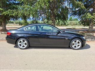 Bmw 325 2008 Coupe-thumb-7