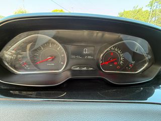 Peugeot 208 2015-thumb-8