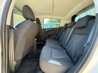 Peugeot 208 2015-thumb-12