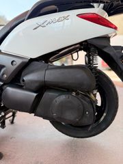 Yamaha XMAX 250 2011-thumb-15