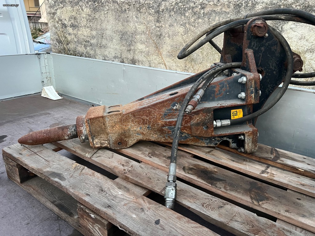 Σφυριά JCB 2007 Atlas copco hm 265 jcb