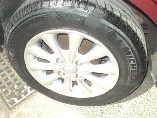 Ford Focus 2001 ΘΕΟΦΙΛΑΤΟΣ ΕΠΙΛΕΓΜΕΝΟ ΟΧΗΜΑ//1.4cc.SEDAN//Α.ΧΕΡΙ//ΑΝΤΑΛΛΑΓΕΣ-thumb-4