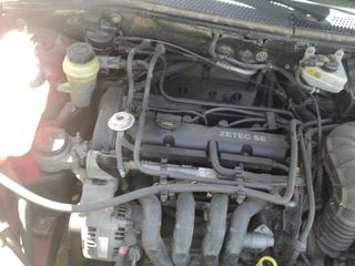 Ford Focus 2001 ΘΕΟΦΙΛΑΤΟΣ ΕΠΙΛΕΓΜΕΝΟ ΟΧΗΜΑ//1.4cc.SEDAN//Α.ΧΕΡΙ//ΑΝΤΑΛΛΑΓΕΣ-thumb-17