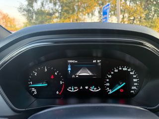 Ford Focus 2021 ST LINE-thumb-13
