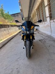 Aprilia Tuono 2011 Tuono V4R-thumb-3