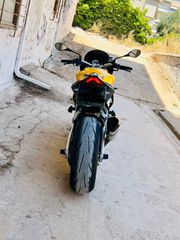 Aprilia Tuono 2011 Tuono V4R-thumb-4