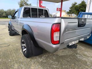 Nissan Navara 2003