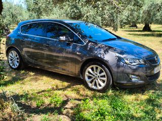 Opel Astra 2010 ASTRA J TURBO