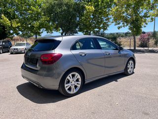 Mercedes-Benz A 180 2017 URBAN-thumb-14