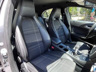 Mercedes-Benz A 180 2017 URBAN-thumb-23