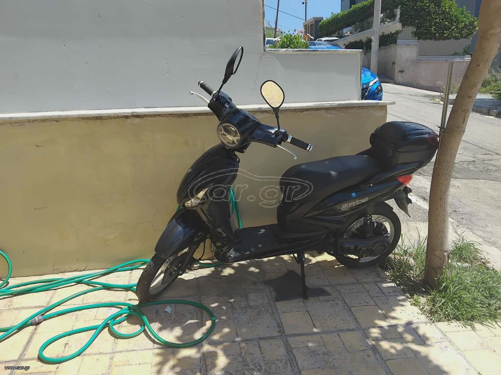Roller / Scooter 2024 Ηλεκτρικό  Benneng Liberty