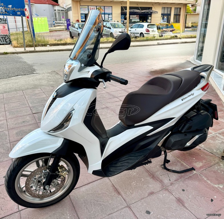 Piaggio Beverly 400 2021 BEVERLY 400 HPE EU5