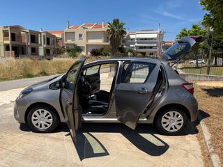 Toyota Yaris 2020 1.5 HYBRID ACTIVE-thumb-44