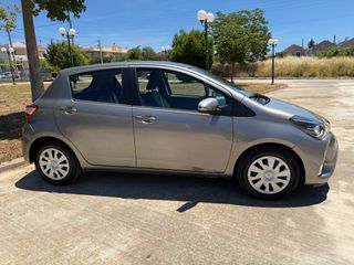 Toyota Yaris 2020 1.5 HYBRID ACTIVE-thumb-18