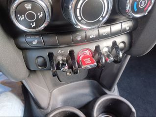 Mini Cooper D 2017-thumb-10