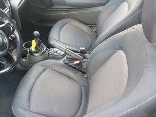Mini Cooper D 2017-thumb-15