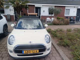 Mini Cooper D 2017-thumb-17