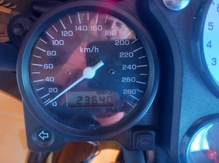 Honda VTR 1000 2001-thumb-2