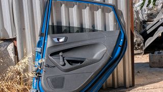 Ford Fiesta 08-17-thumb-1