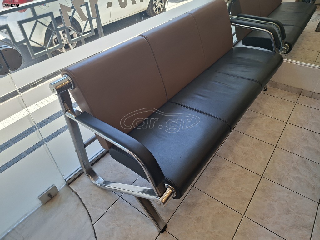 ΣΑΛΟΝΙ ,2 ΠΟΛΥΘΡΟΝΕΣ,1 ΤΡΙΘΕΣΙΟΣ ΚΑΝΑΠΕΣ