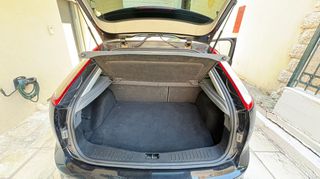 Ford Focus 2010-thumb-10