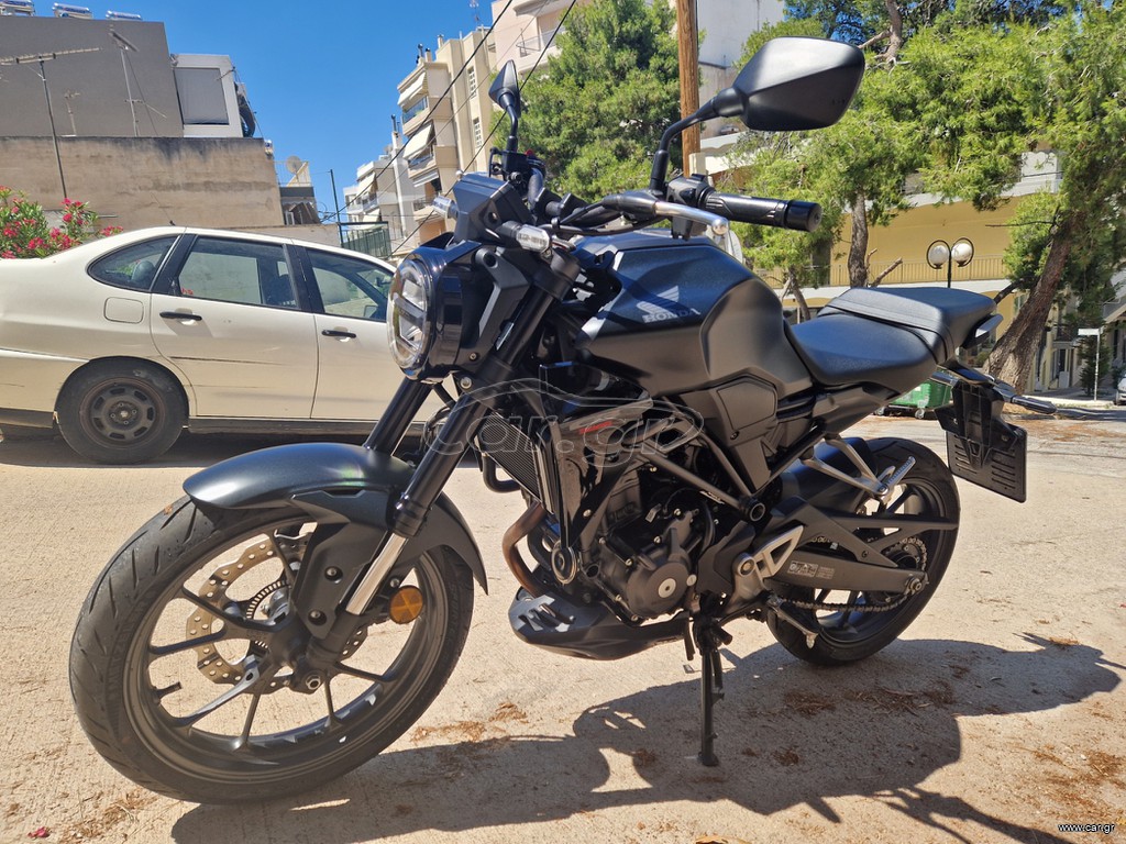 Honda CB 300 2023