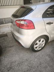 Kia Rio 2012-thumb-3