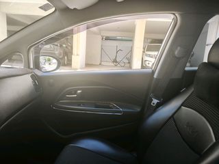 Kia Rio 2012-thumb-12