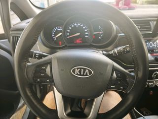 Kia Rio 2012-thumb-15