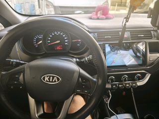 Kia Rio 2012-thumb-17