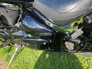 Suzuki VZ 800 2010 Intruder-thumb-11