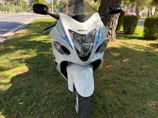 Suzuki GSXR 1300 Hayabusa 2009-thumb-2