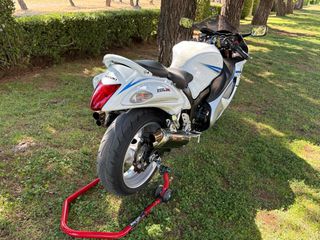 Suzuki GSXR 1300 Hayabusa 2009-thumb-6