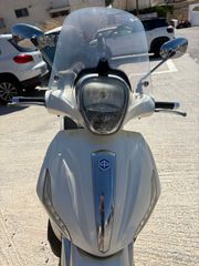 Piaggio Beverly 300 2015-thumb-4