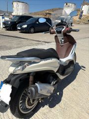 Piaggio Beverly 300 2015-thumb-5