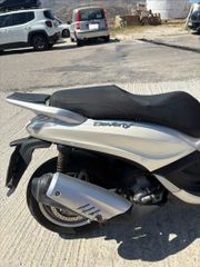 Piaggio Beverly 300 2015-thumb-7