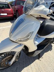 Piaggio Beverly 300 2015-thumb-9