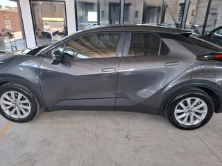Toyota C-HR 2024 HEV C-Ult 1.8-thumb-5