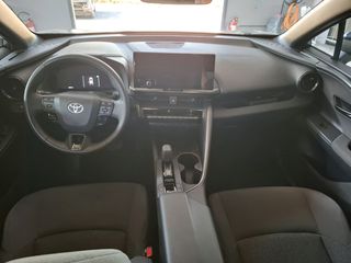 Toyota C-HR 2024 HEV C-Ult 1.8-thumb-8