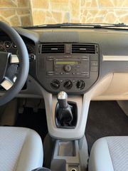 Ford C-Max 2004-thumb-10