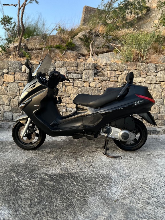 Piaggio XEvo 250 2015