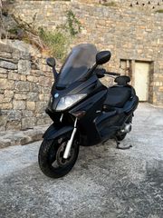 Piaggio XEvo 250 2015-thumb-8