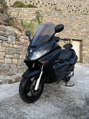 Piaggio XEvo 250 2015-thumb-13
