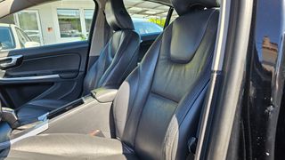 Volvo S60 2013 T4 180HP-thumb-8