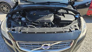 Volvo S60 2013 T4 180HP-thumb-14